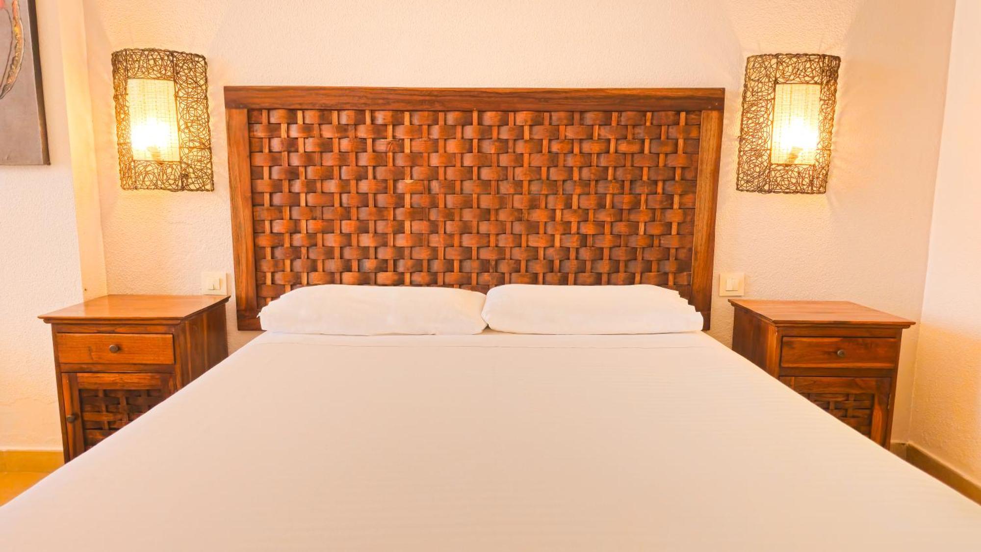Zahara Sol Villas Y Apartamentos By Qhotels Захара де лос Атунес Екстериор снимка
